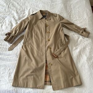 Burberry trench S
